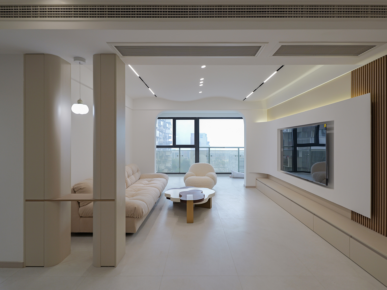 轻简硬装打底 柔润软装晕染居家惬意感